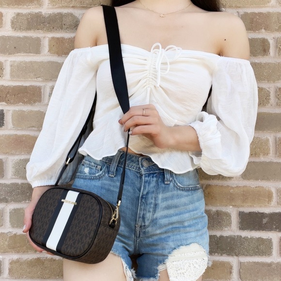 Gaby’sBags💕NWT Michael Kors oval Crossbody - Picture 5 of 11